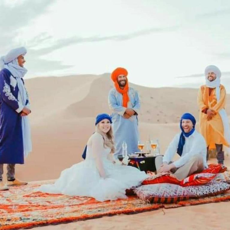 Merzouga Desert Luxury Camp Luaran gambar
