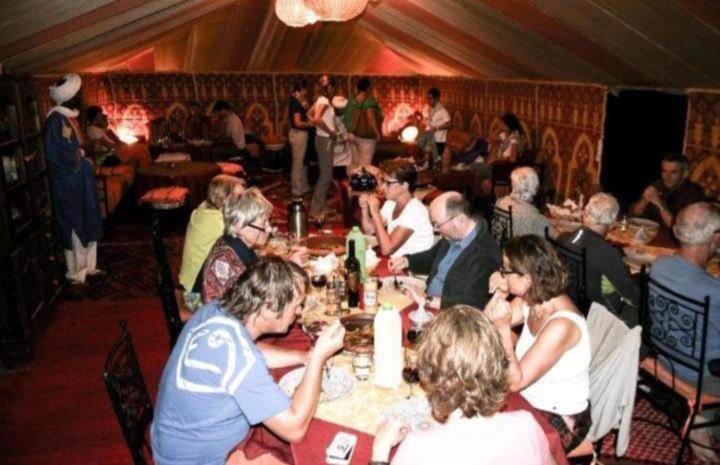 Merzouga Desert Luxury Camp Luaran gambar